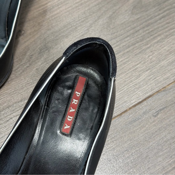 Prada Black Leather Square-Toe Low-heel pumps - Picture 2 of 10